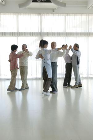 入れ歯で困ったら八王子の歯科医院へ